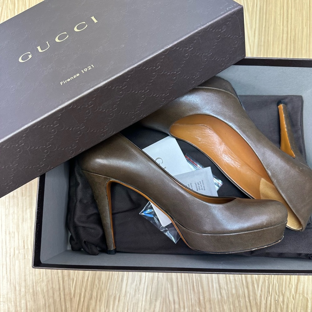 GUCCI 269703 Ankoo  Fango Platform Heels, Size 37 EURO, Box & Dustbag